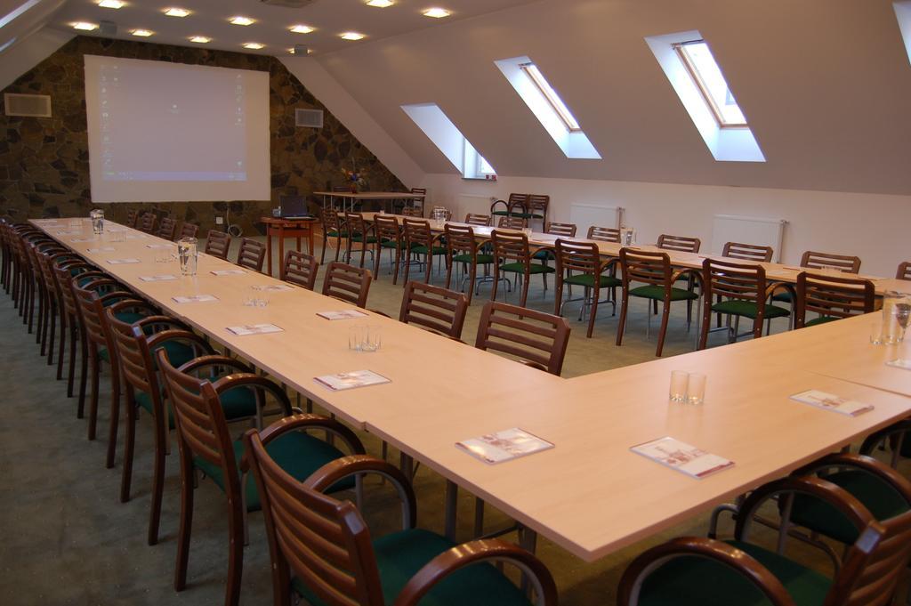 Hotel Sutoris Bochnia Zewnętrze zdjęcie