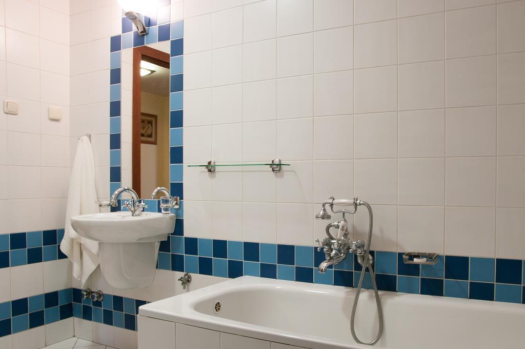 Hotel Sutoris Bochnia Pokój zdjęcie